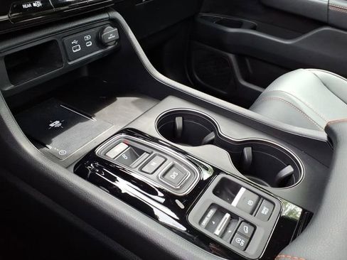Certified 2025 Honda Pilot TrailSport image 20