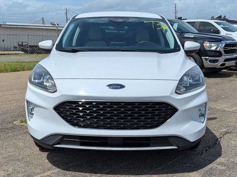 Used 2022 Ford Escape SEL FWD image 9