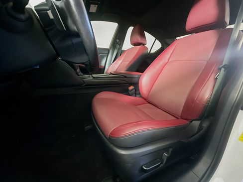 Used 2024 Lexus IS 350 F Sport RWD image 13