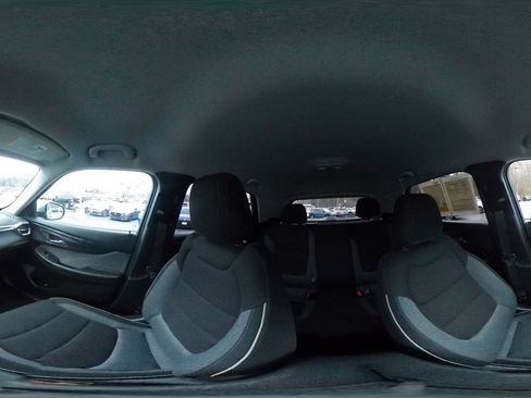 Used 2025 Chevrolet TrailBlazer LT image 36