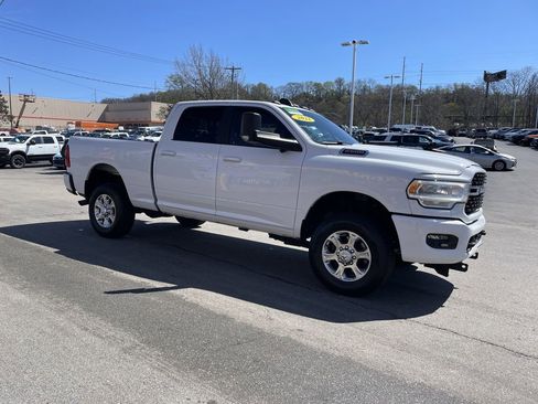 Used 2022 RAM 2500 Big Horn w/ Level B Equipment Group AWD/4WD image 6