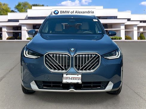 Used 2026 BMW X3 xDrive30 w/ Premium Package AWD/4WD image 2