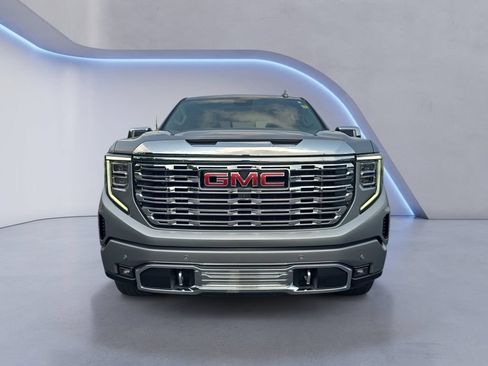 Used 2025 GMC Sierra 1500 Denali w/ Denali Reserve Package AWD/4WD image 8