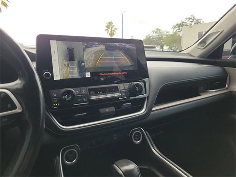 Used 2024 Toyota Grand Highlander Platinum image 21