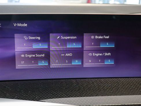 Used 2025 Cadillac Escalade V w/ LPO, ONYX Package AWD/4WD image 18