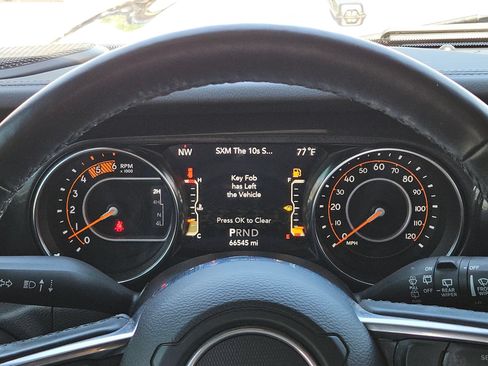 Used 2021 Jeep Wrangler Unlimited Sahara AWD/4WD image 23