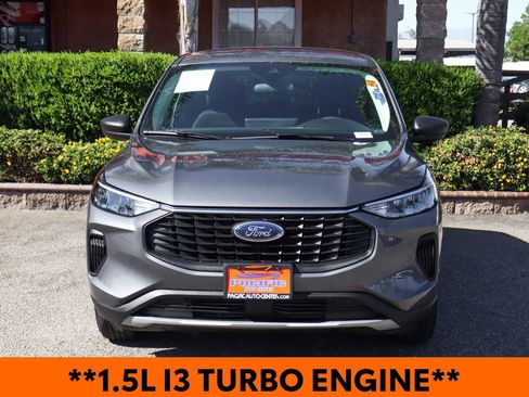Used 2025 Ford Escape Active w/ Tech Pack #1 FWD image 3