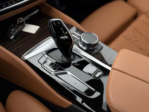 Certified 2023 BMW 540i xDrive w/ M Sport Package image 18