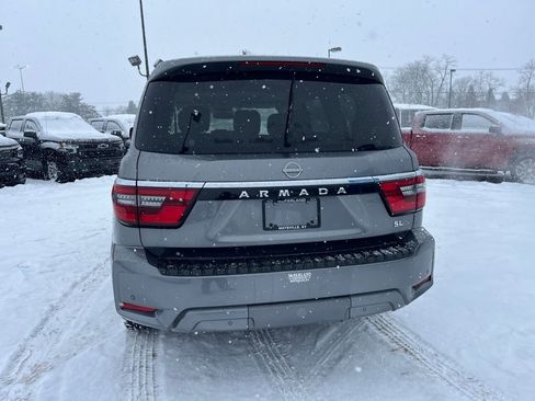 Used 2024 Nissan Armada SL image 4