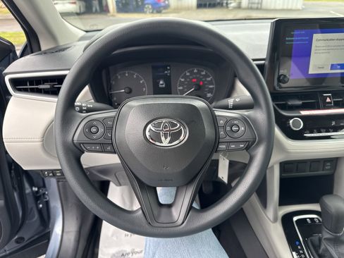 New 2025 Toyota Corolla Cross L image 16