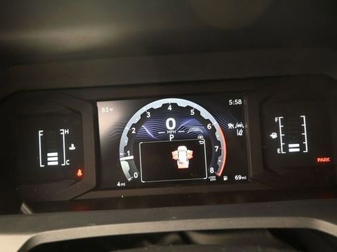 New 2026 Toyota 4Runner SR5 AWD/4WD image 8