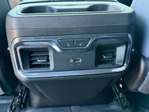 Used 2023 Chevrolet Silverado 1500 High Country w/ High Country Premium Package AWD/4WD image 26