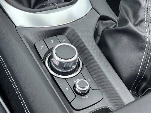 Used 2025 MAZDA MX-5 Miata RF Club image 27