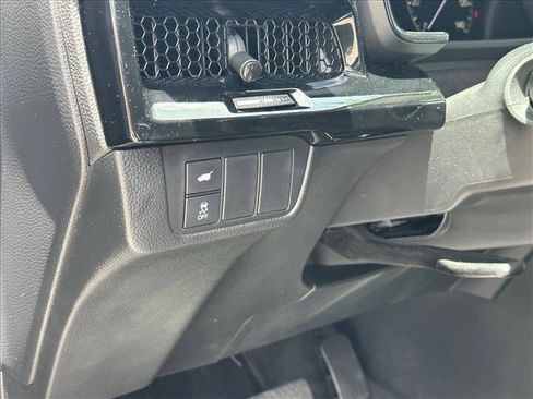 Used 2024 Honda CR-V EX-L image 19