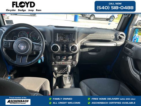 Used 2015 Jeep Wrangler Unlimited Sahara w/ Connectivity Group AWD/4WD image 23