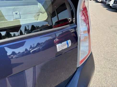 Used 2014 Toyota Prius Two image 5