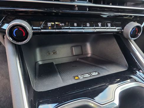 New 2026 Chevrolet Traverse High Country w/ LPO, Floor Liner Package image 14