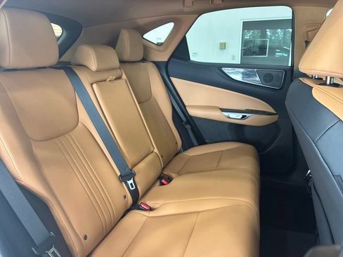 Used 2025 Lexus NX 250 FWD w/ Towing Package (2000 Lbs) image 20