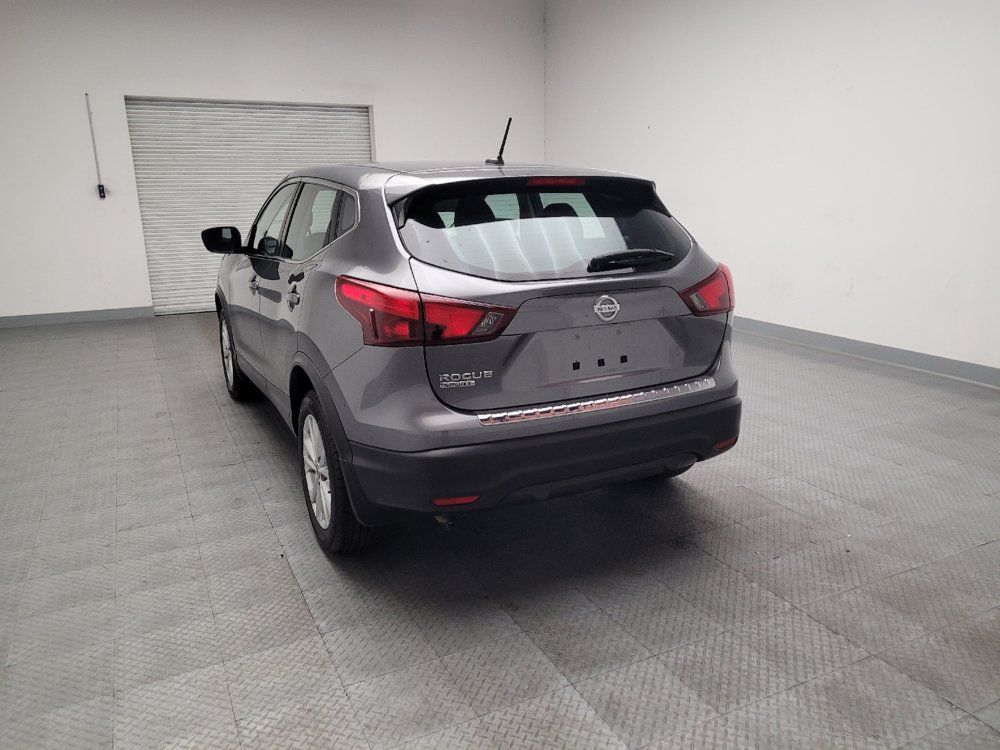 Used 2019 Nissan Rogue Sport S w/ Appearance Package FWD image 6
