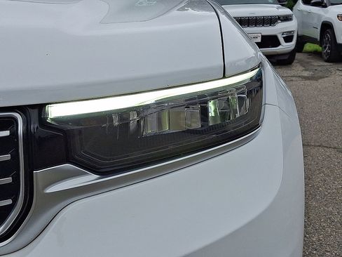 Certified 2023 Jeep Grand Cherokee L Summit AWD/4WD image 34