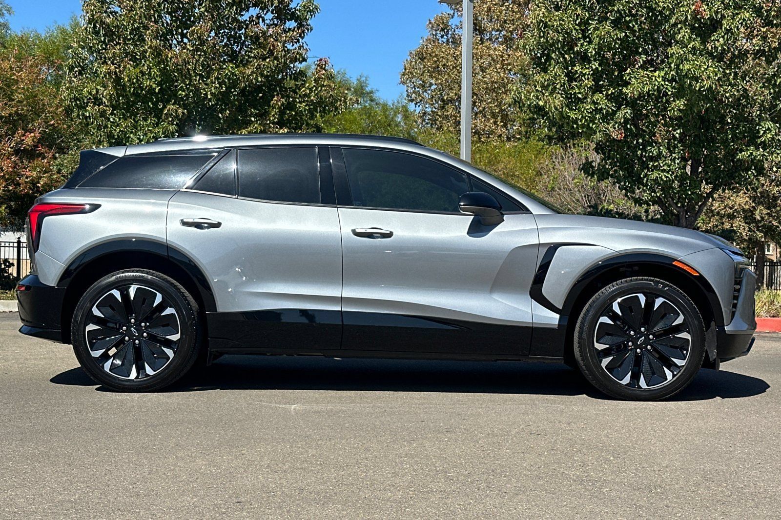 Used 2024 Chevrolet Blazer EV RS AWD/4WD image 3