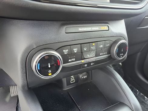 Used 2025 Ford Escape ST-Line image 20