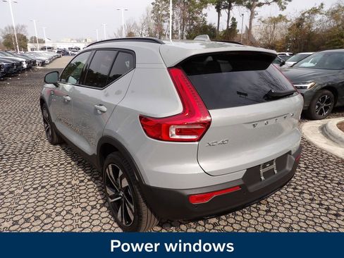 New 2026 Volvo XC40 B5 Ultra w/ Protection Package Premier image 8