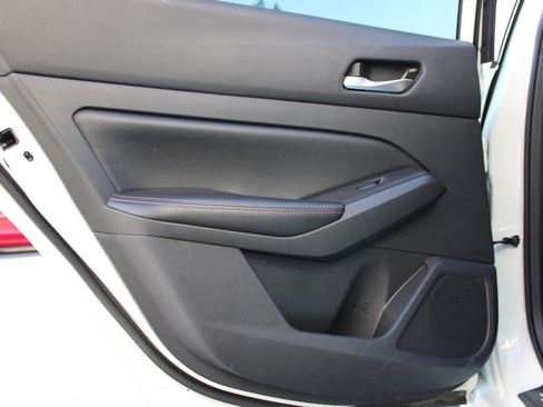 Used 2022 Nissan Altima 2.5 SR w/ Midnight Edition Package image 19