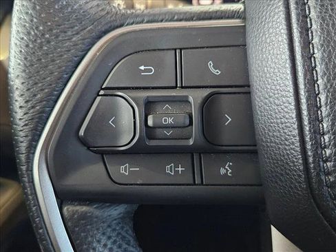 Used 2024 Toyota Tacoma SR5 w/ SR5 Upgrade Package image 11