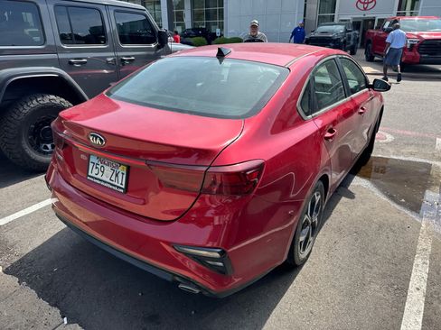 Used 2020 Kia Forte LXS FWD image 4
