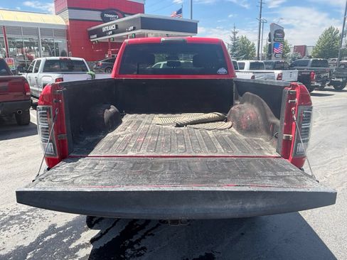 Used 2017 RAM 2500 Tradesman w/ Chrome Appearance Group AWD/4WD image 11