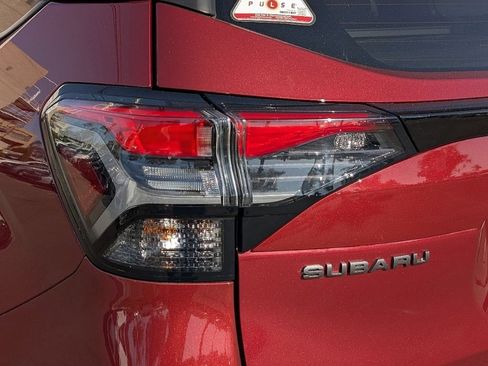 Used 2025 Subaru Forester Premium AWD/4WD image 16