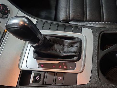 Used 2014 Volkswagen CC R-Line image 20