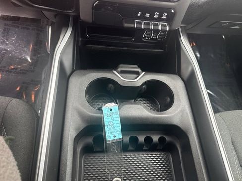 Used 2022 RAM 1500 Big Horn image 25