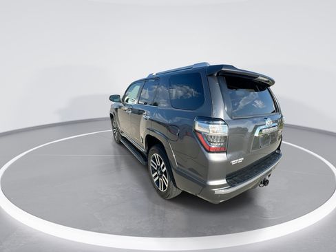 Used 2022 Toyota 4Runner Limited AWD/4WD image 6