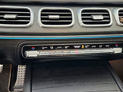 Used 2024 Mercedes-Benz GLE 53 AMG 4MATIC Coupe image 31