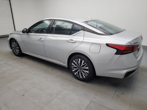 Used 2023 Nissan Altima 2.5 SV image 3