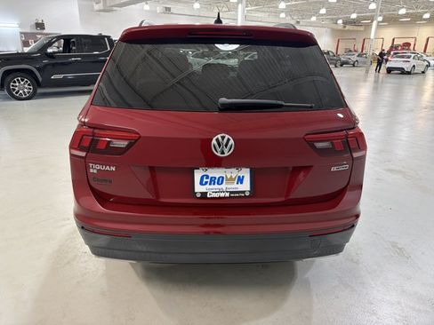 Used 2019 Volkswagen Tiguan SE w/ Panoramic Sunroof Package AWD/4WD image 7