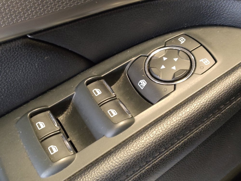Used 2018 Ford Explorer XLT FWD image 27