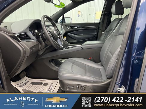 Used 2024 Buick Enclave Essence w/ Experience Buick Package AWD/4WD image 9