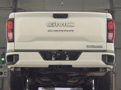Used 2024 GMC Sierra 1500 Elevation AWD/4WD image 10