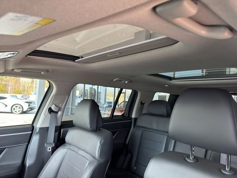 Used 2025 Hyundai Santa Fe Limited image 16