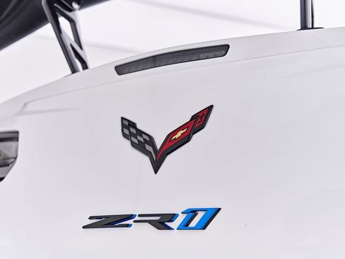 Used 2019 Chevrolet Corvette ZR1 RWD image 41
