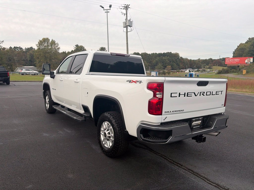 Used 2025 Chevrolet Silverado 2500 LT w/ Convenience Package AWD/4WD image 7
