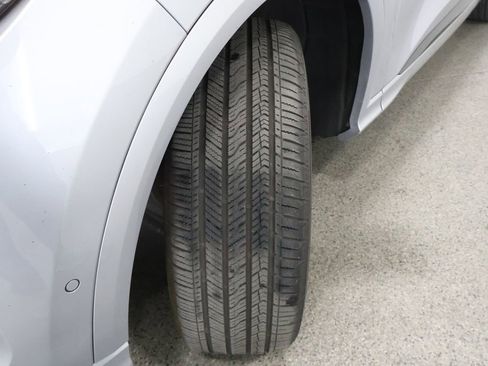 Used 2025 Audi Q5 Premium Plus w/ Premium Plus image 4