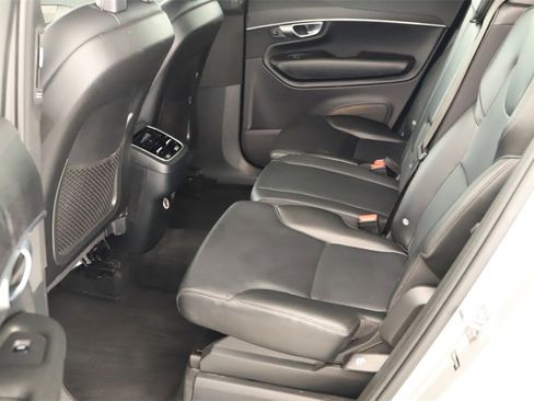 Used 2020 Volvo XC90 T5 Momentum image 27