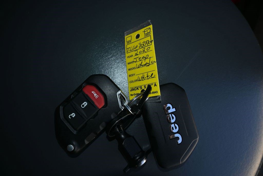 Used 2020 Jeep Wrangler Unlimited Rubicon AWD/4WD image 31