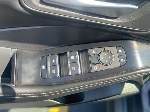 Used 2026 Nissan Rogue SL FWD image 15