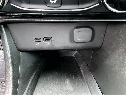 Used 2024 Buick Encore GX Sport Touring image 27