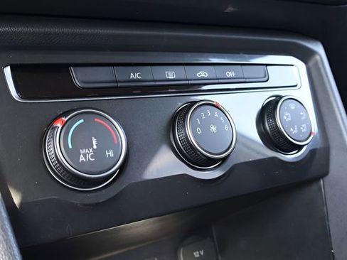 Used 2019 Volkswagen Tiguan S w/ 3rd Row Seat Package image 19